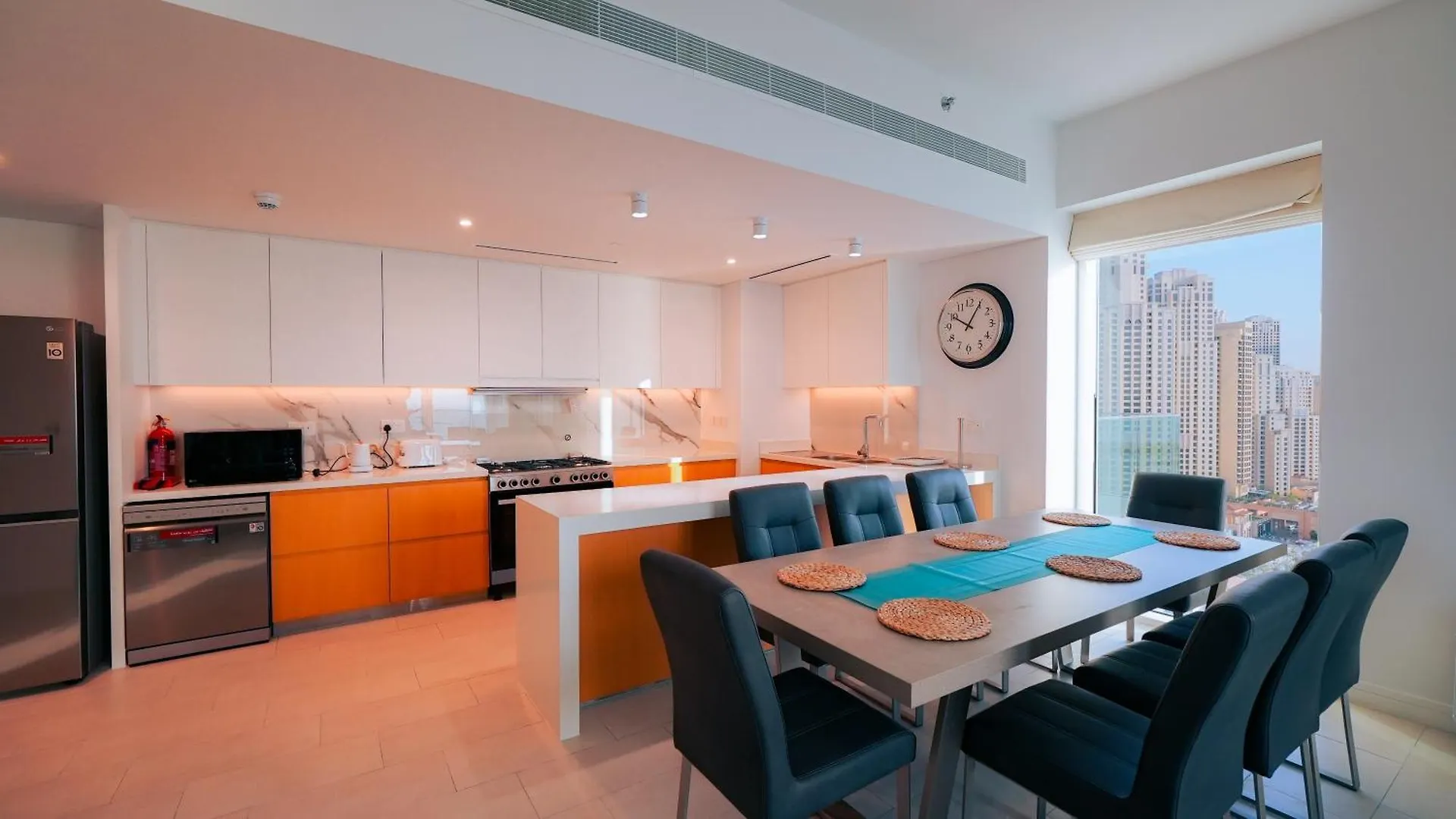 Spacious La Vie 3Br With Private Beach Access By Anw Vacation Homes Dubai