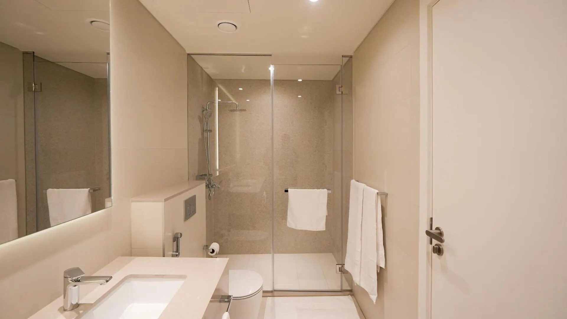 Spacious La Vie 3Br With Private Beach Access By Anw Vacation Homes Dubaj Apartmán